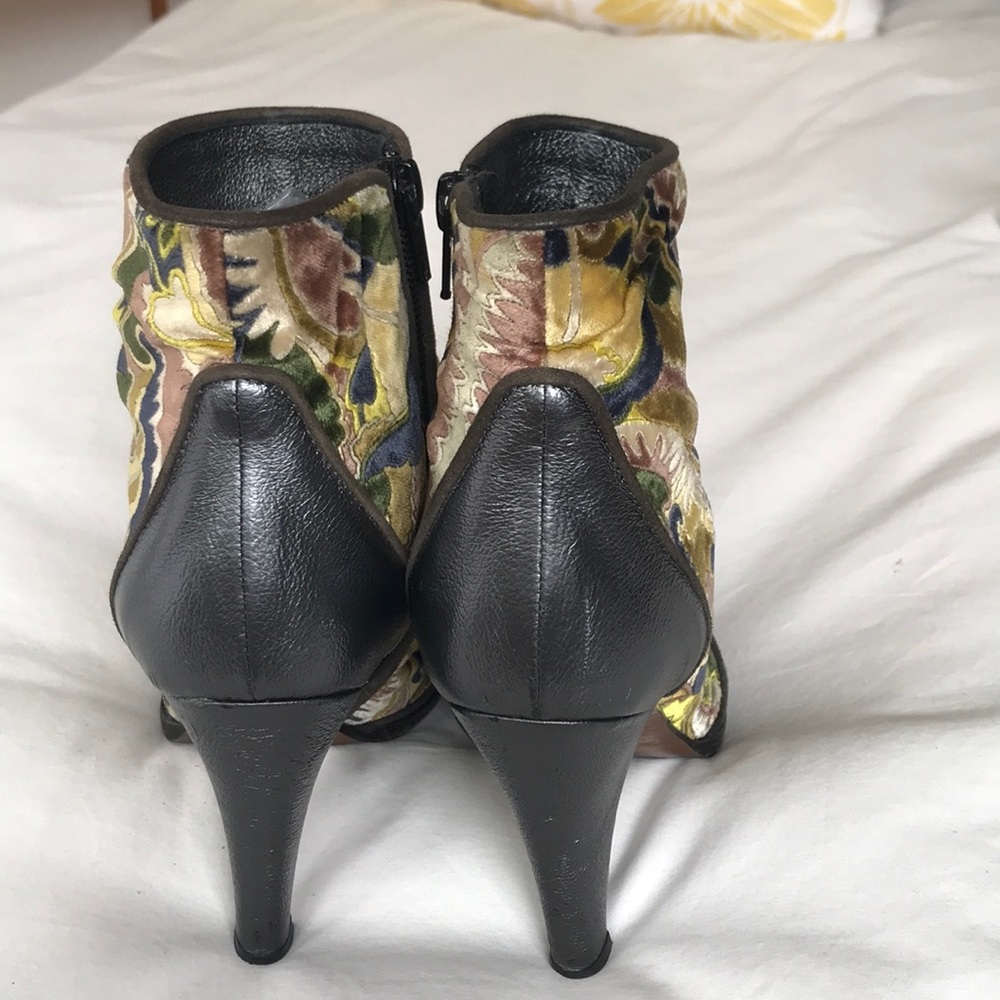 Booties - Picture 4 of 4